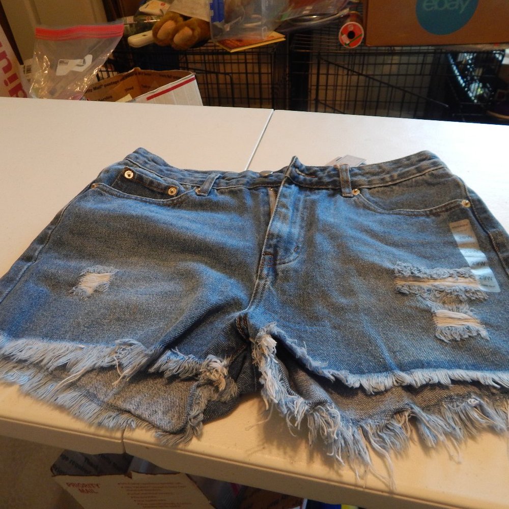 HOCAIES Women Frayed Ripped Short Jeans High Rise